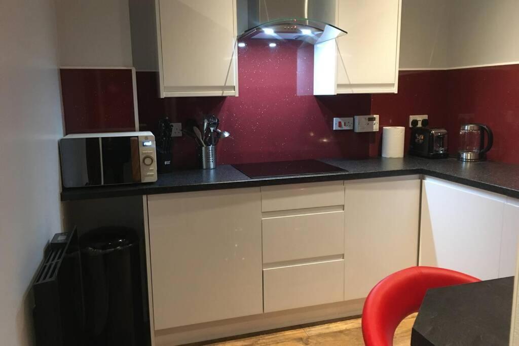 Modern 1 Bedroom Apartment Central Inverness City Exterior photo